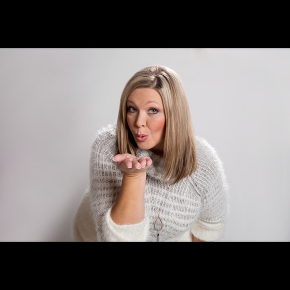 Meet your Posher, Tiffany - Picture 8 of 10